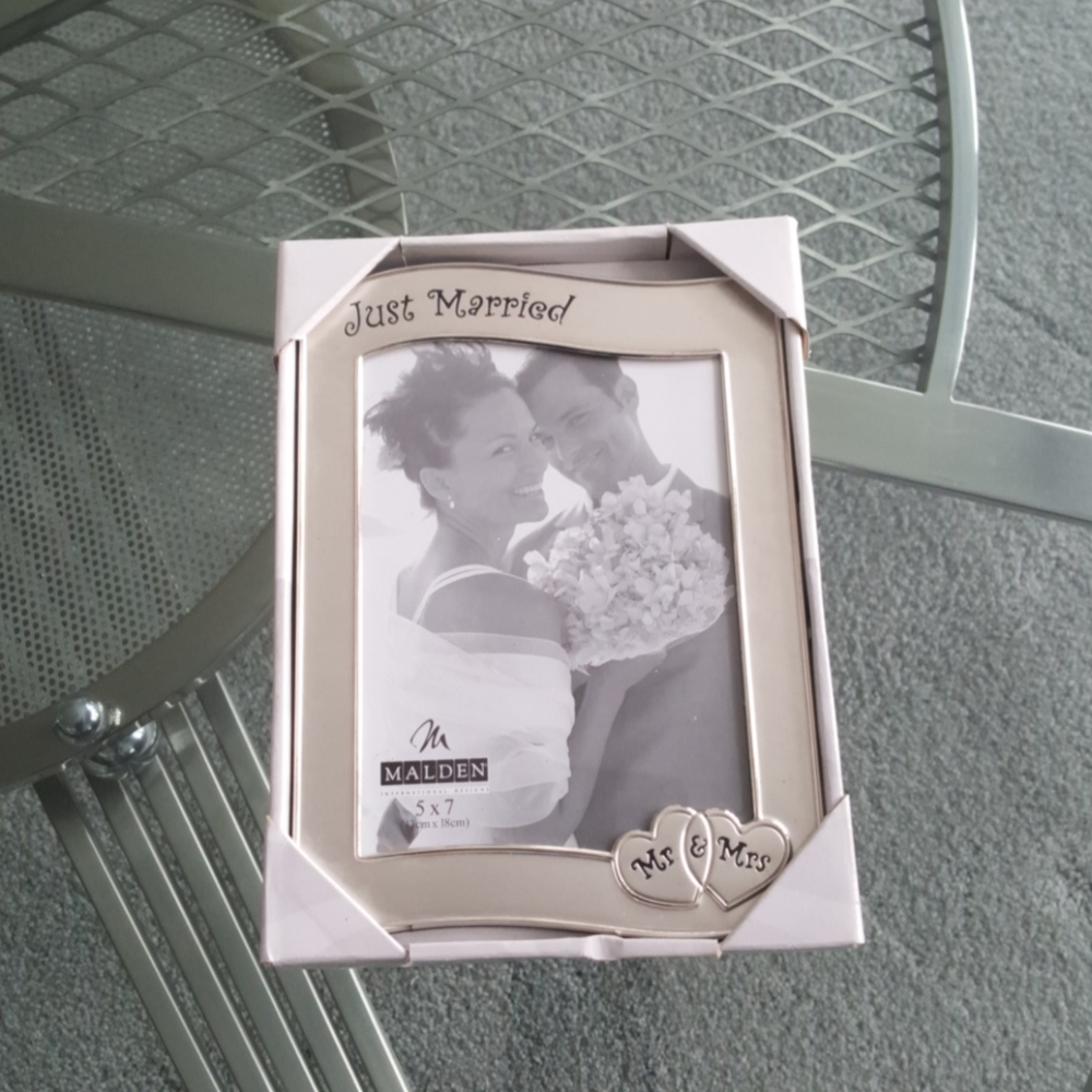 Malden pewter like wedding frame. Nwt